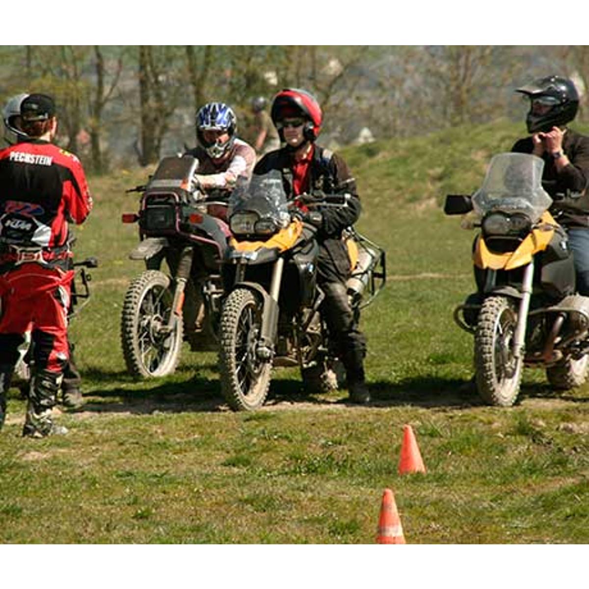 dirt4fun Offroad Training & Travel in Bonn - Logo