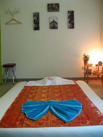 Dokmais Traditionelle Thai Massage in Bonn - Logo