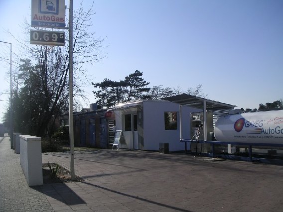 Multi - Connection/ Autogastankstelle in Griesheim in Hessen - Logo