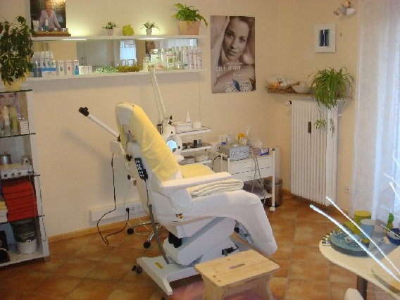 Coco Conny Cosmetic in Bad Homburg vor der Höhe - Logo