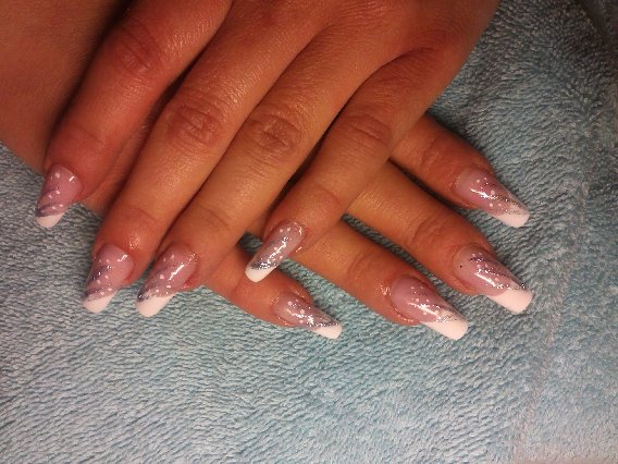 Daylight-Nails in Klingenberg am Main - Logo